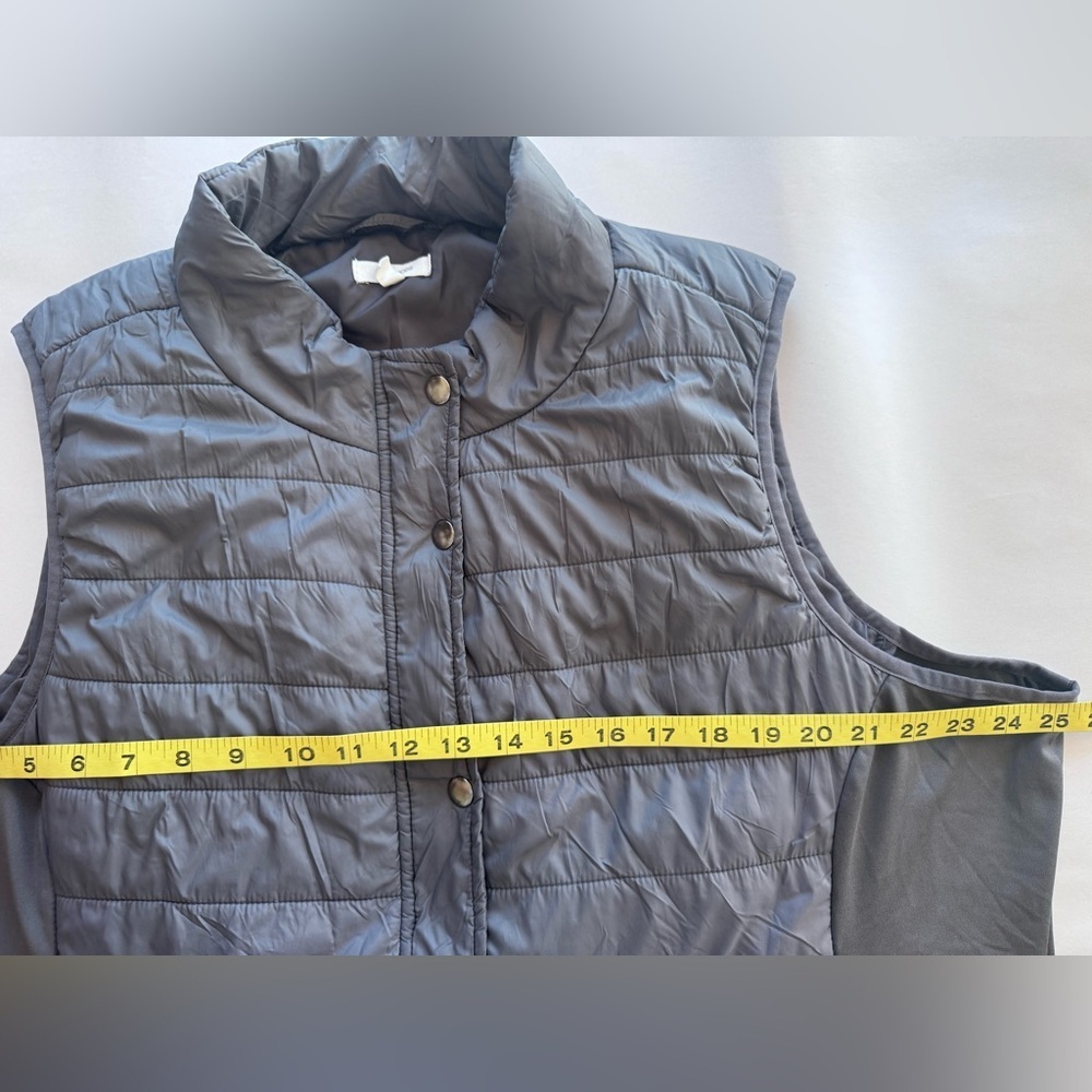 Maurice’s Grey Lightweight Puffer Zip Up Vest Jacket Women’s - Picture 9 of 12